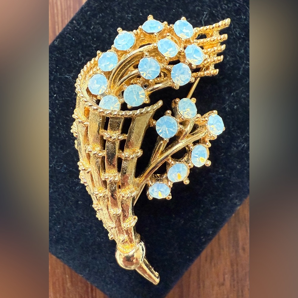 Elegant Gold Tone and Moonstone Rhinestone Brooch Pin Vintage